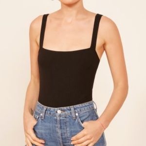 Reformation Gable Top in Black